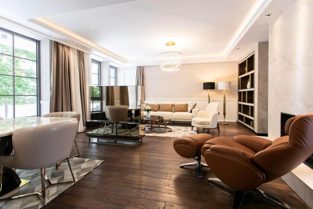 A True Touch Of Luxury Appartement Belgrado Buitenkant foto