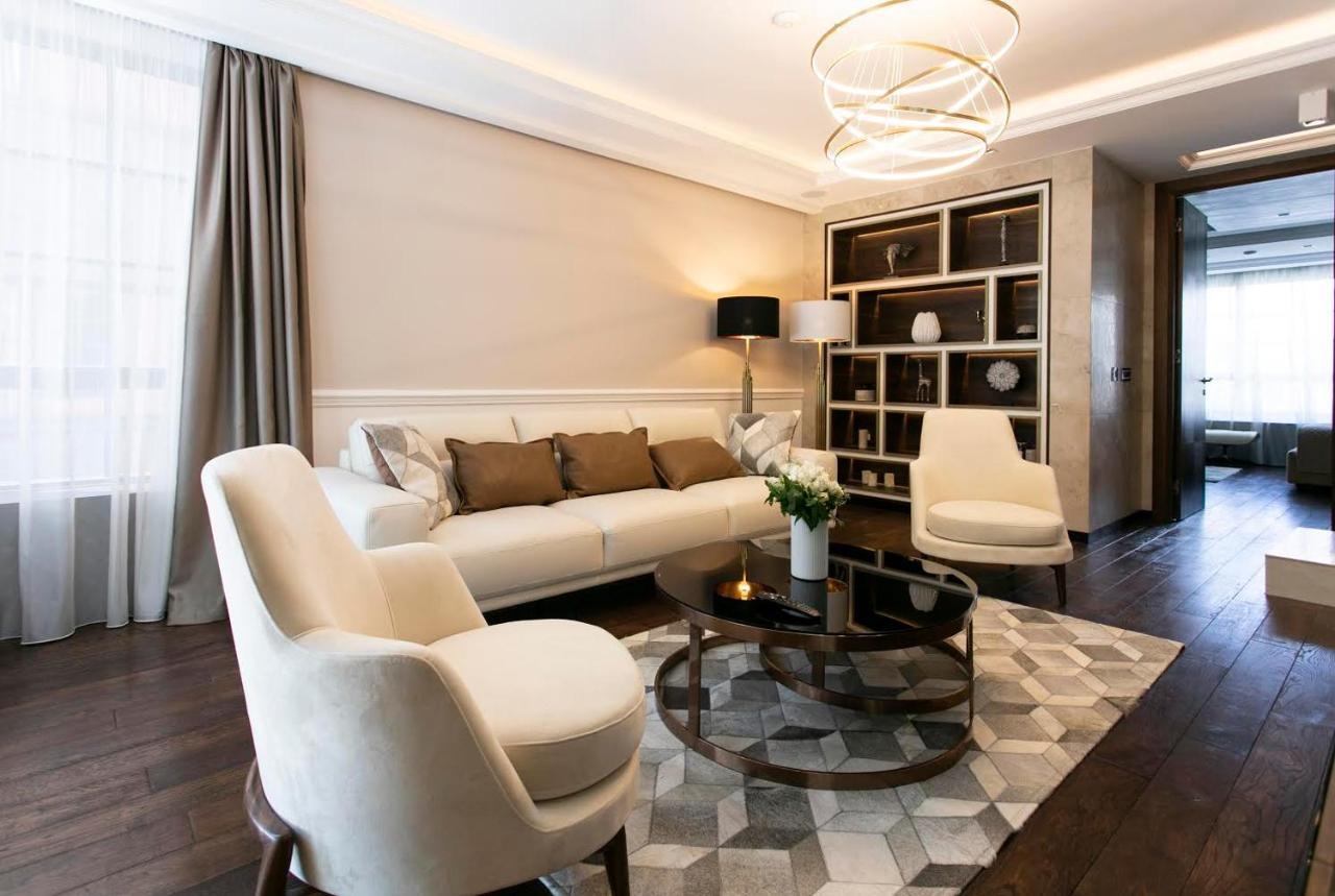 A True Touch Of Luxury Appartement Belgrado Buitenkant foto