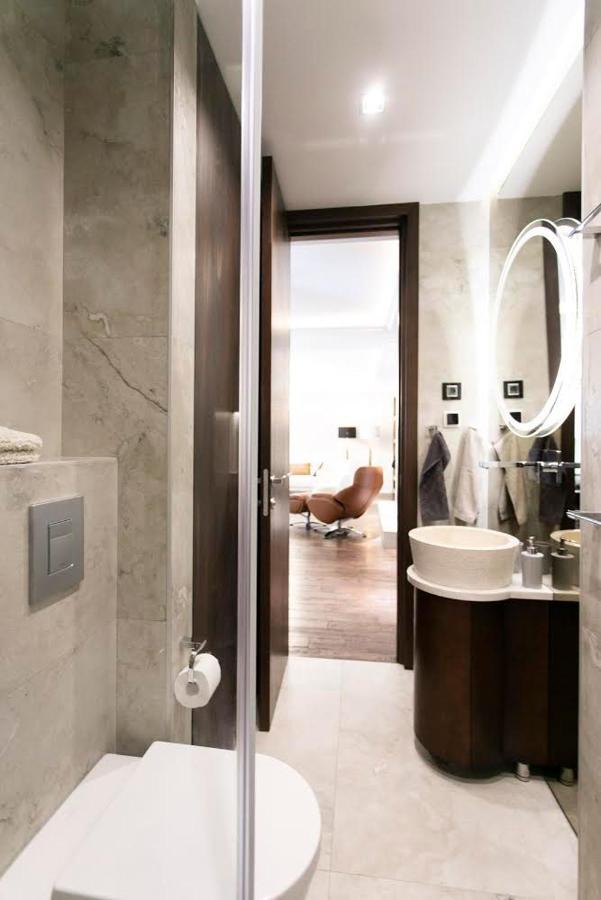 A True Touch Of Luxury Appartement Belgrado Buitenkant foto
