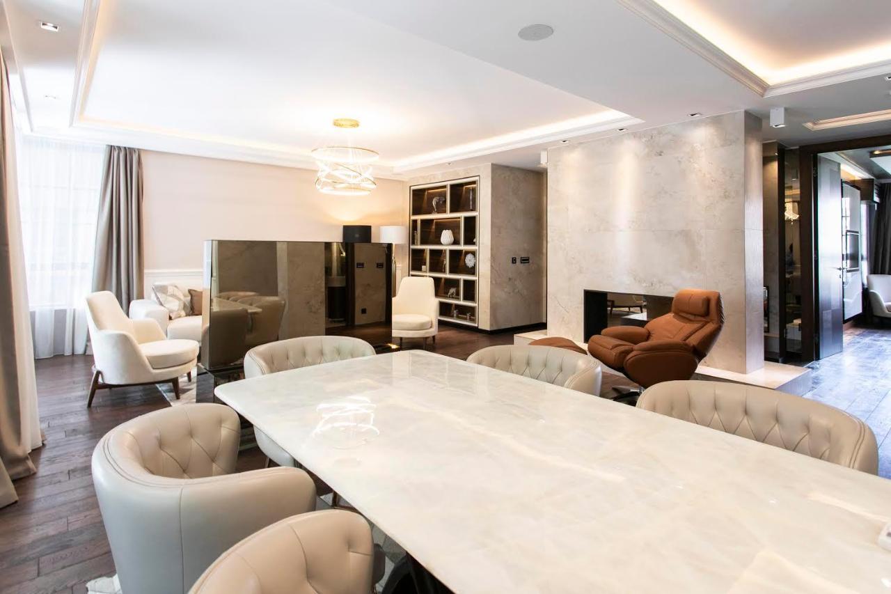A True Touch Of Luxury Appartement Belgrado Buitenkant foto