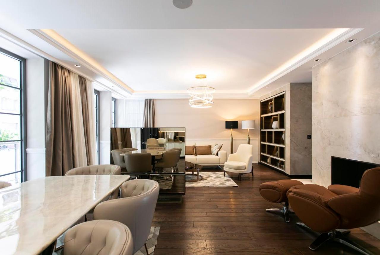 A True Touch Of Luxury Appartement Belgrado Buitenkant foto